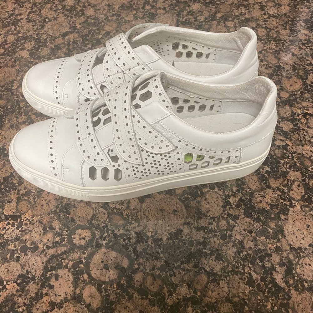 Rare Rachel Zoe Leather Low Top Sneakers size 9.5